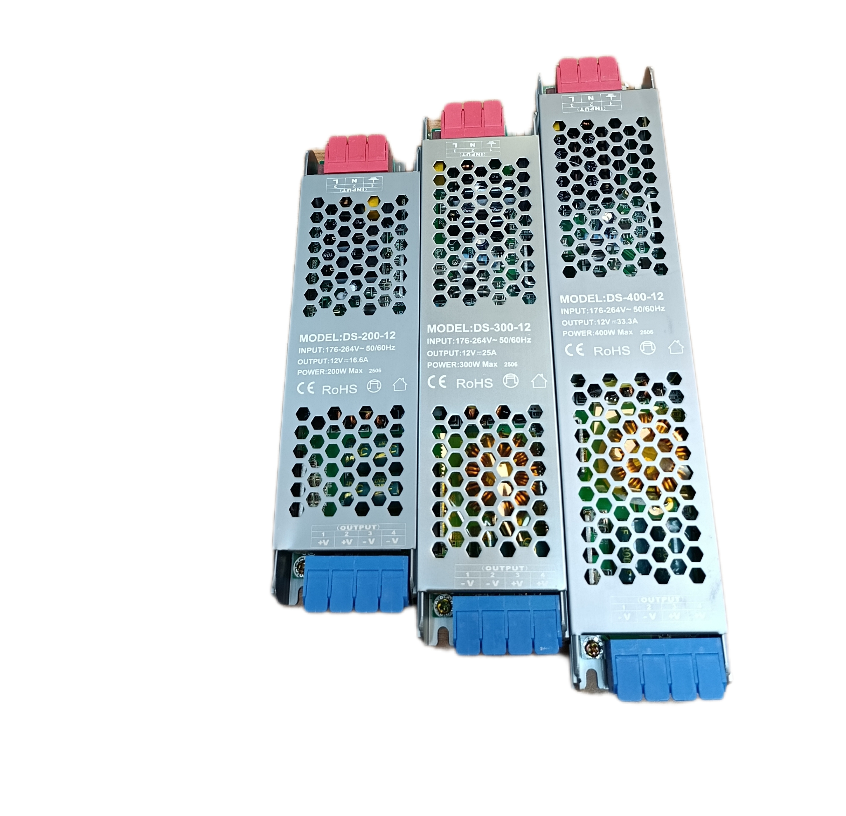 منبع تغذیه سوئیچینگ اسلیم 12 ولت در توان‌های 200 وات، 300 وات و 400 وات